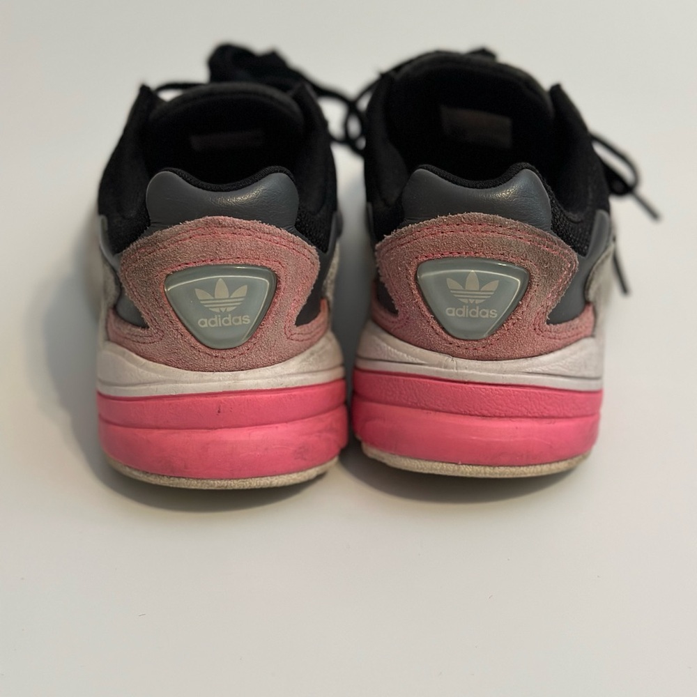 Adidas Originals Falcon Women`s Trainers EG2865 Size 5 - Picture 5 of 6